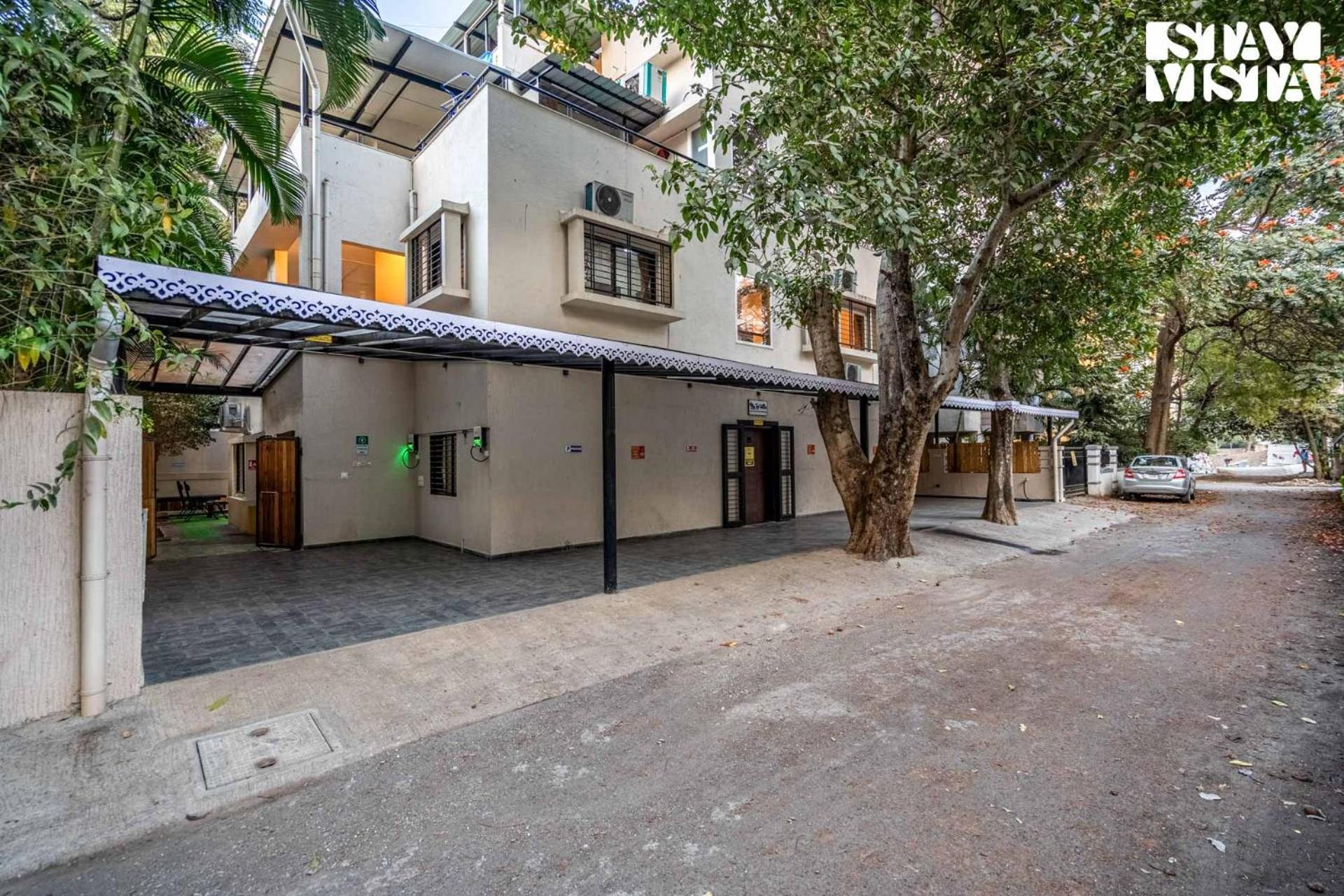 Serenity Meadows With Pool By Veo - Part Of Stayvista Nashik Exterior foto